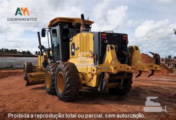 Motoniveladora John Deere 670G