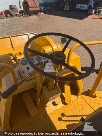 Pá Carregadeira Caterpillar 966R