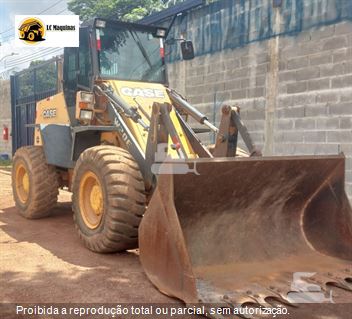 Pá Carregadeira Case W20E