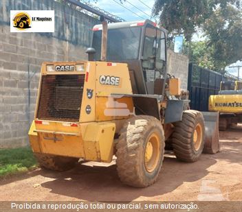 Pá Carregadeira Case W20E