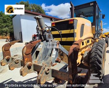 Motoniveladora New Holland RG170B