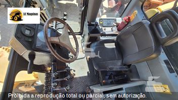 Motoniveladora New Holland RG170B