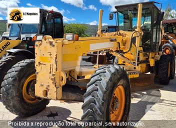 Motoniveladora New Holland RG170B