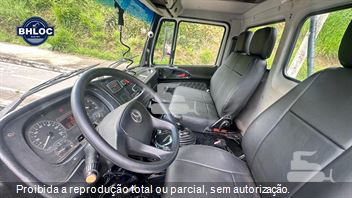 Caminhão Mercedes-Benz Atron 1719 2p (diesel)(E5)