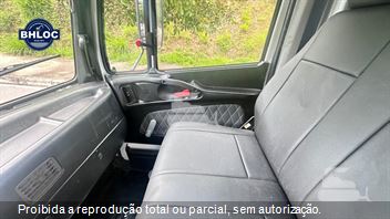 Caminhão Mercedes-Benz Atron 1719 2p (diesel)(E5)