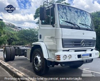Caminhão Mercedes-Benz Atron 1719 2p (diesel)(E5)