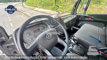 Caminhão Mercedes-Benz Atron 1719 2p (diesel)(E5)