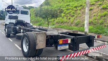 Caminhão Mercedes-Benz Atron 1719 2p (diesel)(E5)