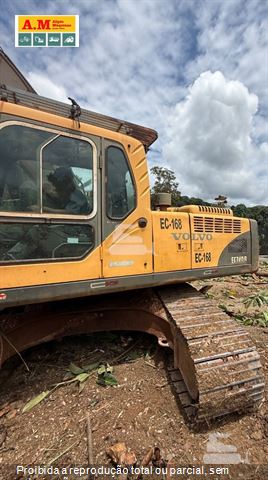 Escavadeira Volvo EC240BLC