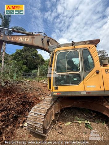 Escavadeira Volvo EC240BLC