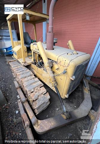 Trator de Esteira Caterpillar D6D
