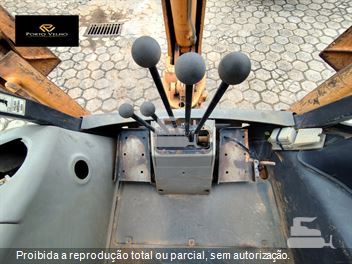 Retro Escavadeira Case 580M