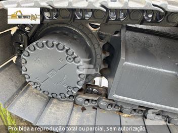 Escavadeira Komatsu PC210
