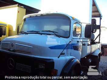 Caminhão Mercedes-Benz L-1513 2p (diesel)