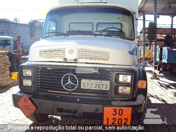 Caminhão Mercedes-Benz L-1513 2p (diesel)