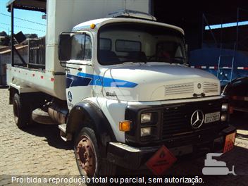 Caminhão Mercedes-Benz L-1513 2p (diesel)