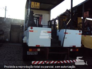 Caminhão Mercedes-Benz L-1513 2p (diesel)