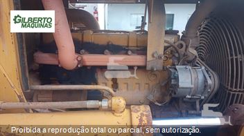 Trator de Esteira Caterpillar D4C