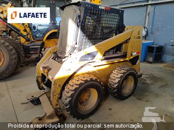 Mini-Carregadeira Caterpillar 236B3