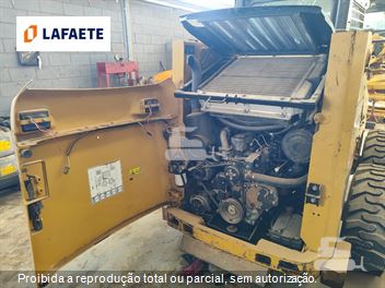 Mini-Carregadeira Caterpillar 236B3
