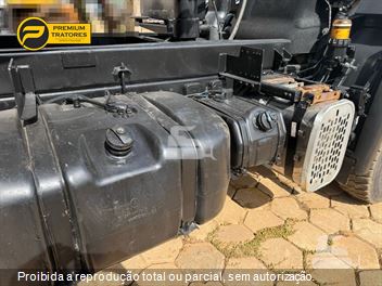 Caminhão Volkswagen 31-330 E Constellation 6x4 2p (Diesel)(E5)
