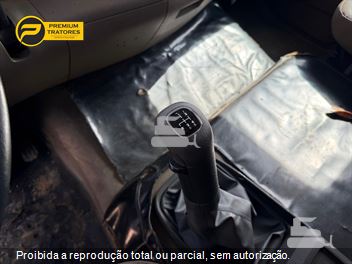 Caminhão Volkswagen 31-330 E Constellation 6x4 2p (Diesel)(E5)