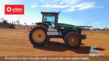 Trator Agrícola John Deere 7210J