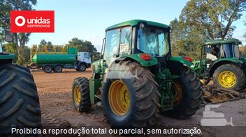 Trator Agrícola John Deere 6125J
