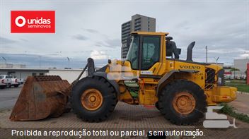 Pá Carregadeira Volvo L120 B