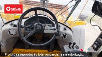 Pá Carregadeira Volvo L120 B