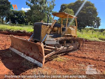 Trator de Esteira Caterpillar D6D