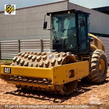 Rolo Compactador Caterpillar CP-54B