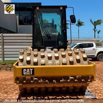Rolo Compactador Caterpillar CP-54B