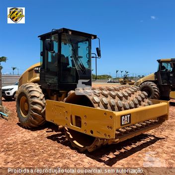 Rolo Compactador Caterpillar CP-54B