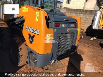 Mini-Carregadeira Case SV185