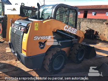 Mini-Carregadeira Case SV185