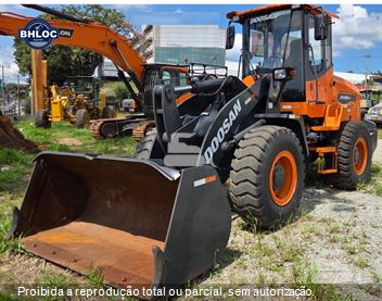 Pá Carregadeira Doosan SD300-3