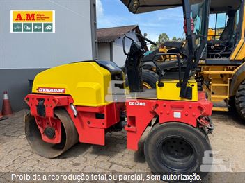 Rolo Compactador Dynapac CC1300