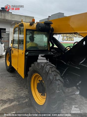 Manipulador Telescópico Caterpillar TL642C