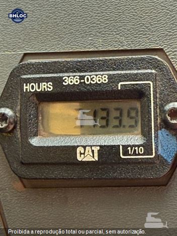 Mini-Carregadeira Caterpillar 226B 3