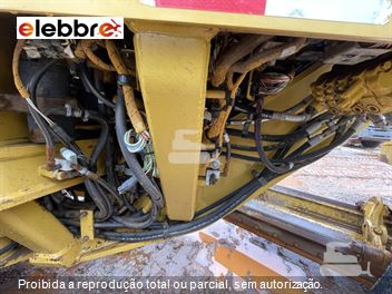 Motoniveladora Caterpillar 140K