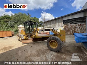 Motoniveladora Caterpillar 140