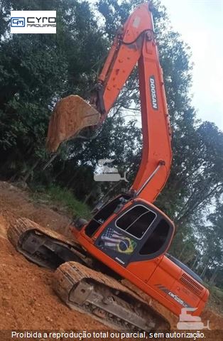 Escavadeira Doosan DX225LC