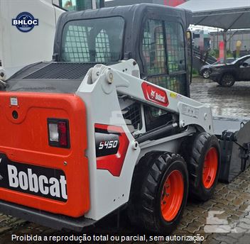 Mini-Carregadeira Bobcat S450