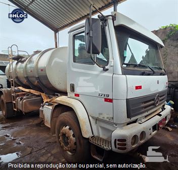 Caminhão Mercedes-Benz Atego 1719 2p (Diesel) (E5)