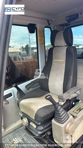 Escavadeira Hyundai R140LC-7