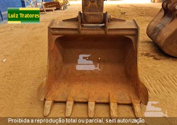 Escavadeira Hyundai R220LC-9
