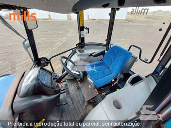 Trator Agrícola New Holland TL5.80