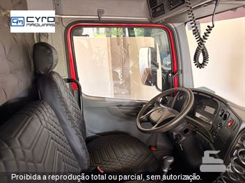 Caminhão Mercedes-Benz Atego 2425 3-Eixos 2p (diesel)