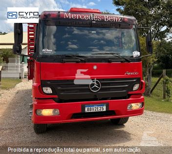 Caminhão Mercedes-Benz Atego 2425 3-Eixos 2p (diesel)